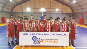 8 bin öğrenci şampiyonluk için mücadele etti