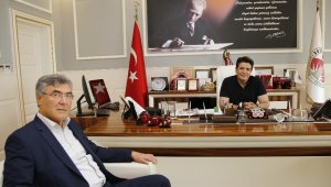 AK Parti Meclis Üyesi Mehmet Duman CHP'ye katıldı