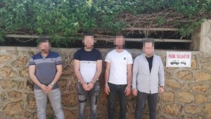Alanya'da 2 evde hırsızlık yapan şüpheliler yakalandı
