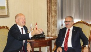 Antalya'da İngiliz turist sayısında 4 ayda yüzde 48'lik artış yaşandı