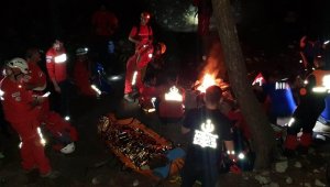 Antalya'da kanyonda mahsur kalan turisti kurtarma operasyonu