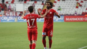 Antalyaspor'da Sangare'ye Milli davet