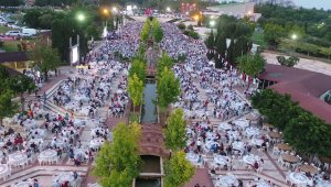 Başkan Böcek şehit ve gazi yakınlarını iftarda ağırladı