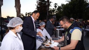 Başkan Ulutaş Şehit ve Engelli Anneleri Unutmadı