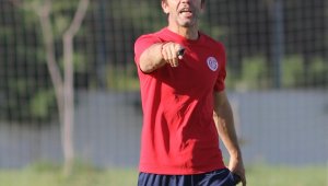 Bülent Korkmaz: "Taraftarımıza kazanarak veda etmek istiyoruz"