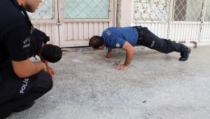 Depoda mahsur kalan yavru kedi polisi alarma geçirdi