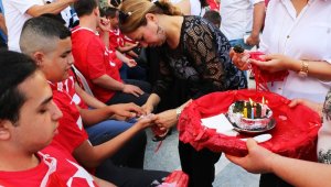 Engelli gençlere temsili asker uğurlama töreni