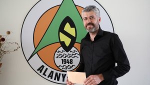 Günlük cirosunu Alanyaspor'a bağışladı