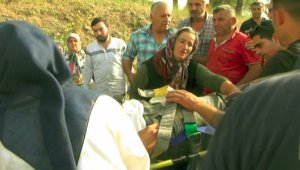 Hurdaya dönen araçta can pazarı: 3 yaralı