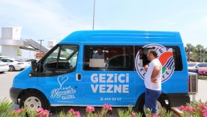 Kepez'in gezici vezneleri pazar yerlerinde