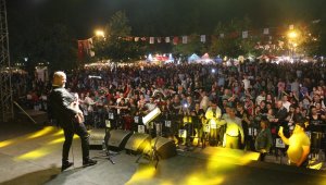 Konyalılar Gecesi'nde anneler unutulmadı