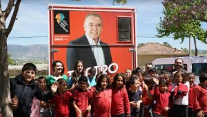 Korkutelili çocuklar TIR'da tiyatroyu çok sevdi