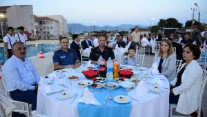 Kumluca'da vakıftan gazilere ve şehit ailelerine iftar yemeği