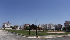 Şehit öğretmenin adı parka verildi