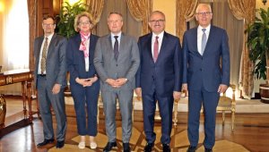 Vali Karaloğlu: "Nordik ülkelerini krizden çıkış barometresi olarak görüyoruz"