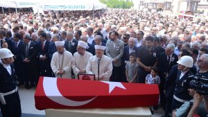 Antalya'da hayatını kaybeden CHP'li vekil Denizli'de toprağa verildi