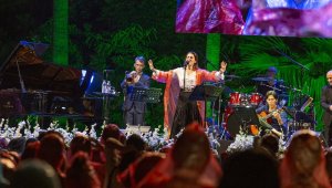 Antalya'da Monica Molina rüzgarı