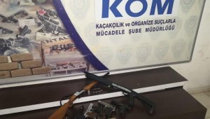 Antalya'da silah kaçakçılığı operasyonu: 3 gözaltı