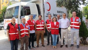 Antalya'dan Suriye'ye tır dolusu insani yardım malzemesi