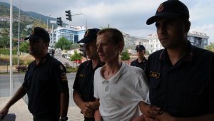 Baba katilinden kan donduran ifade: "Babamı öldürmekten dolayı pişman değilim"