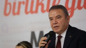 Başkan Böcek Alanya'da sorunları dinledi
