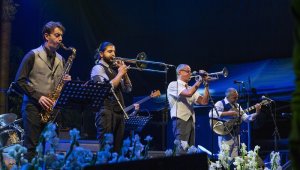 Iyeoka'dan Türk kahvesi eşliğinde muhteşem konser