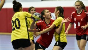 Paşanın "yıldız" meleklerine en değerli oyuncu ödülü