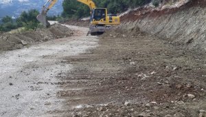 Akseki'nin Taşlıca yolu genişletiliyor