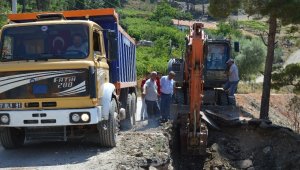 Büyükşehirden Kaş'ın grup yollarına bakım