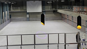 Buz pateni pisti  haleye çıkıyor