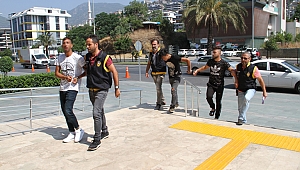 Çalıntı araçla yakalandılar