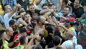 Gürbüz sözünü tuttu