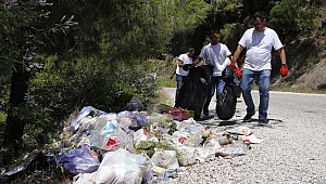 Kanyonda çöp temizliği 