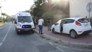 Manavgat'ta trafik kazası: 2 yaralı