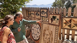 Mozaik ve seramik sergisi