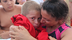 Oğluna kavuşan  annenin sevinci