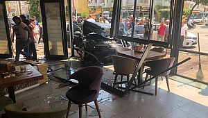 Otomobil fırına daldı 