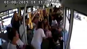 Alanya'da şoför, hamile yolcu fenalaşınca direksiyonu hastaneye kırdı