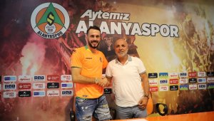 Alanyaspor, Lokman Gör için imza töreni düzenlendi