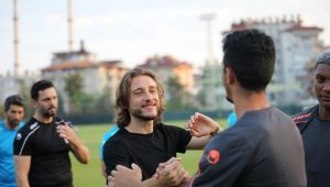 Alanyaspor'da Taha Yalçıner ile yollar ayrıldı