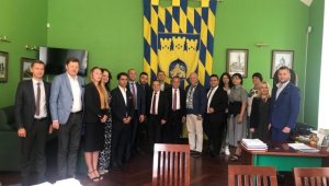 Başkan Böcek Kardeş Şehirler Fuarı için Ukrayna'nın Lviv kentinde