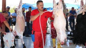 Büyükşehir'in ücretsiz kurban kesim noktalarına yoğun ilgi
