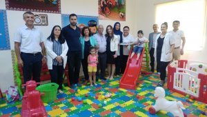 Devlet Hastanesine çocuk parkı