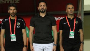 Erol Bulut: "Maçı haklı olarak 4-1 kazandık"