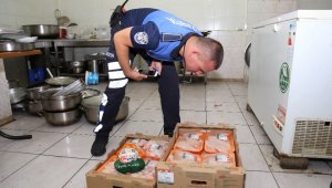 Kaş'ta zabıtadan bayram denetimi