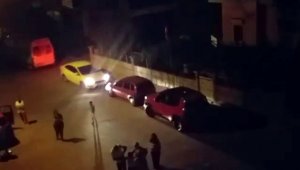 Küçük çocuğa babadan sokak ortasında dayak