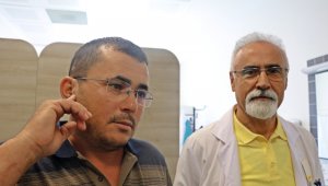 Kulağından çıkan canlı, doktorları bile şaşkına çevirdi