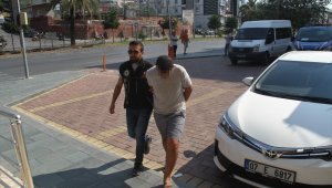 Alanya'da 1 kilo esrar ele geçirildi