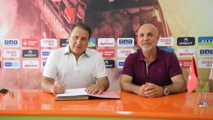 Alanyaspor Bahçeşehir Okulları ile sözleşme yeniledi