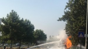 Antalya'da yanan LPG tankerini söndürme çalışmaları sürüyor